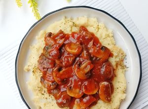 Foto resep 8. Polenta with Mushroom Bolognese