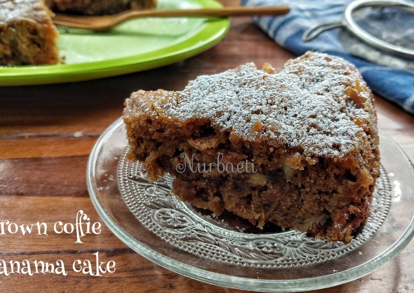 Brown coffie bananna cake