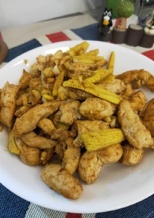 玉米筍嫩炒雞丁 的食譜成品照片