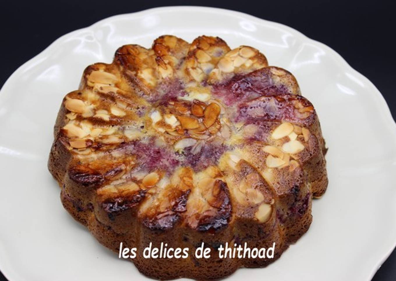 Gâteau moelleux framboises et amandes