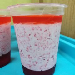 A picture of Strawberry jelly cream.