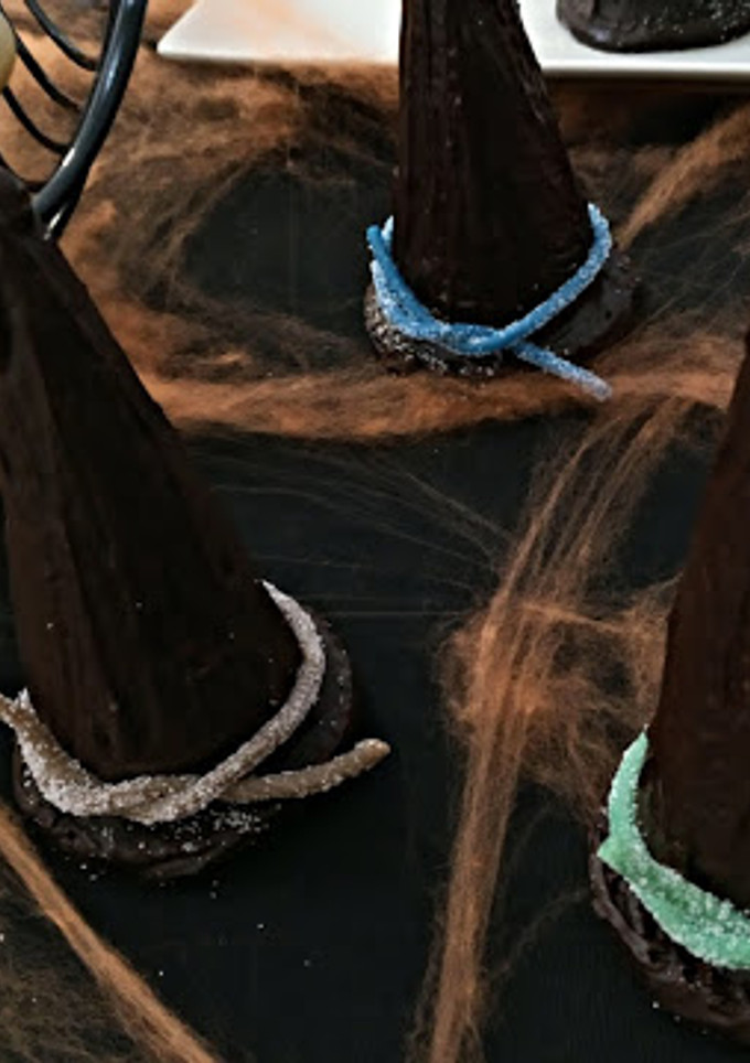 Una foto de Sombreros de bruja (con sorpresa dentro) para Halloween