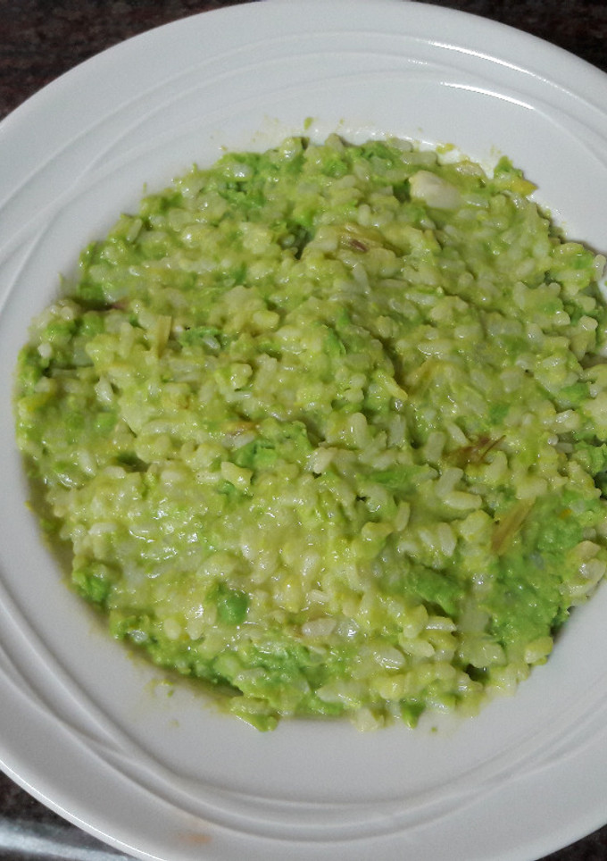 Una foto de 🇺🇸Risotto verde estadounidense vegano 🍚