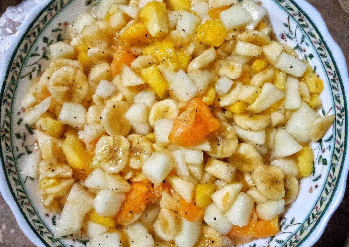 Tangy fruit chaat