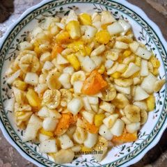 A picture of Tangy fruit chaat.