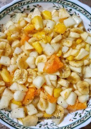 A picture of Tangy fruit chaat.