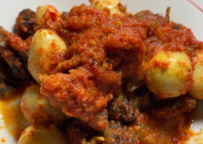 Daging telur bumbu bali