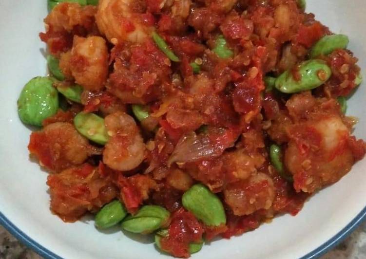 Resep Sambal goreng udang petai yang Lezat Sekali