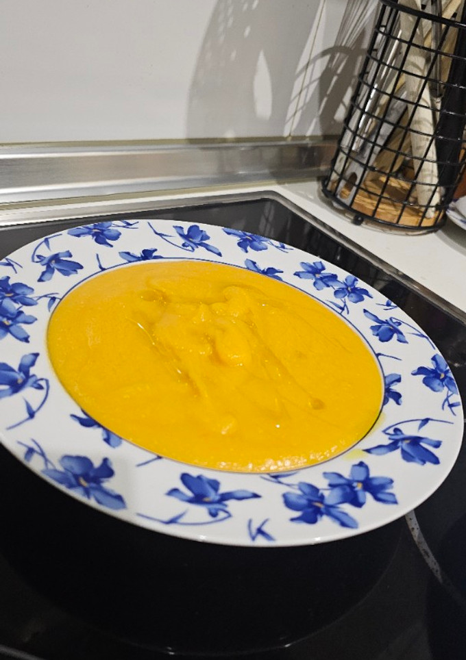 Una foto de Puré de calabaza y verduritas