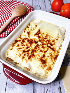 Una foto de Canelones de pollo asado
