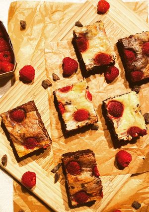 O poză a rețetei Cheesecake brownies.