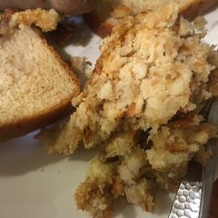 A picture of Turkey dressing.