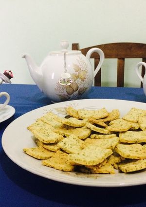 Una foto de Galletitas saladas de orégano y oliva sin T.A.C.C