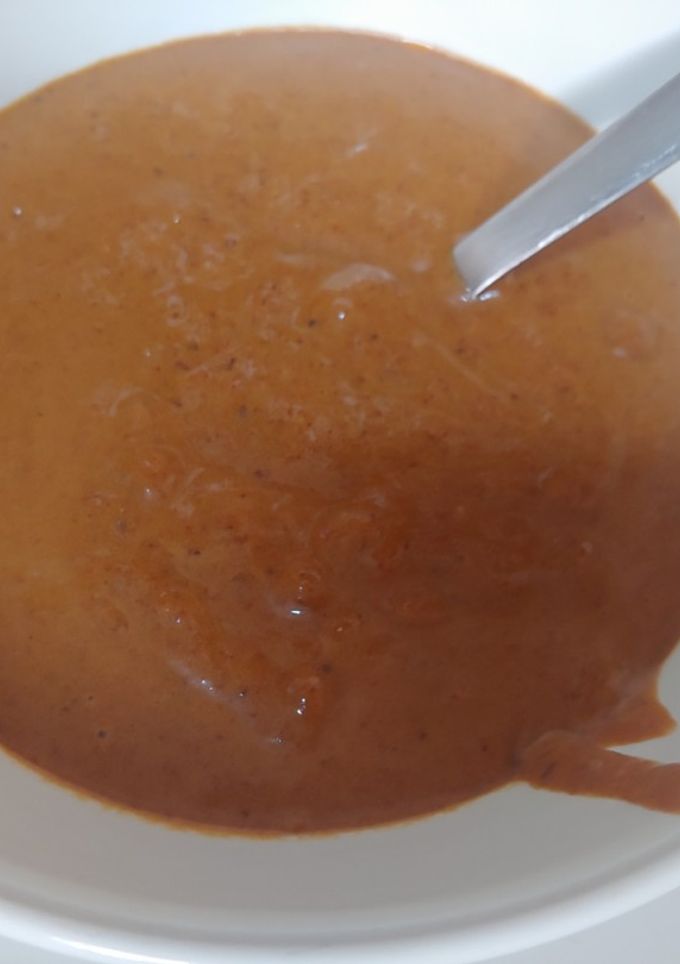 Una foto de Confitura de sobrasada con cebolla y licor de algarrobas