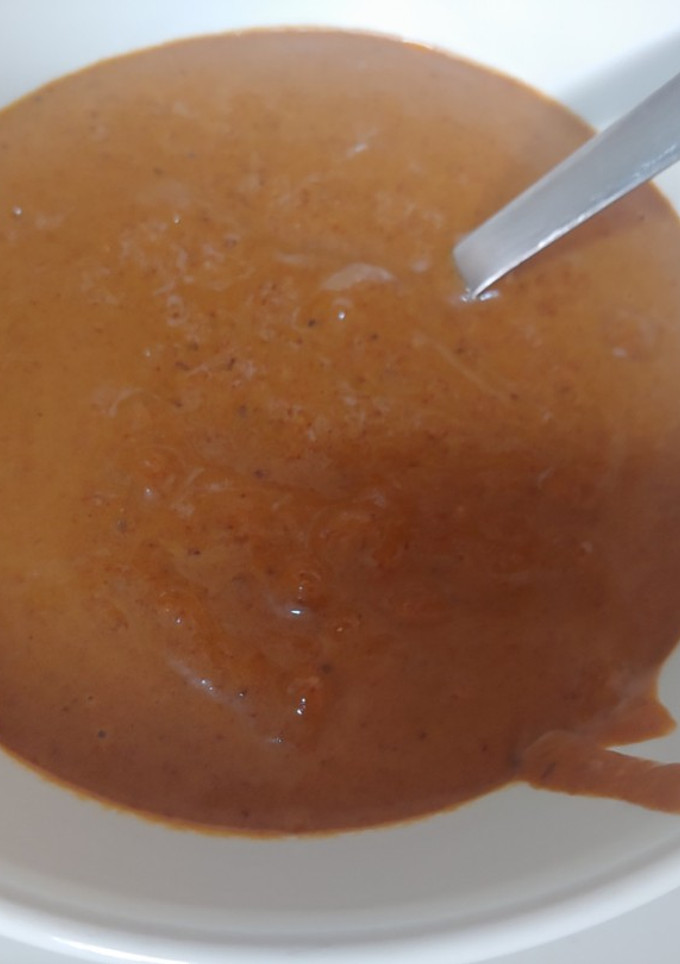 Una foto de Confitura de sobrasada con cebolla y licor de algarrobas