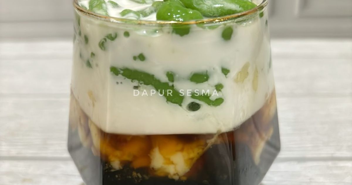 Es Campur (cendol, cincau, tape)