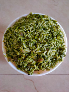 கீரை சாதம் (Keerai saatham Recipe in Tamil) செய்முறை முக்கிய புகைப்படம்