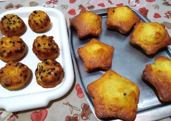 Muffin con yogurt greco e gocce di cioccolato