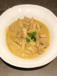 Une photo de Sauté de porc curry et lait de coco
