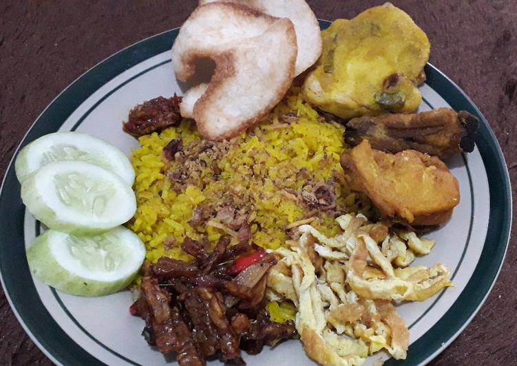 Resep Nasi Kuning Magiccom yang Lezat Sekali