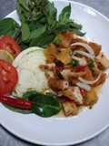 ลาบไก่ชิ้นทอด