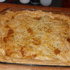 A picture of My sunday roast leftover pie.