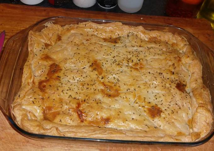 Step-by-Step Guide to Prepare Homemade My sunday roast leftover pie