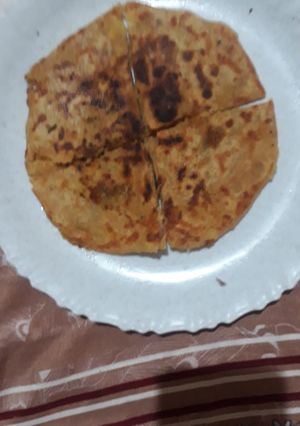 A picture of Aloo stuffed paratha.