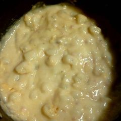 A picture of Cheesy baked potato and bacon soup.