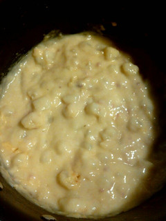 A picture of Cheesy baked potato and bacon soup.