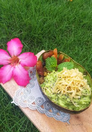 Foto resep Mash Avocado Cheese Ft. Mix Dried Fruits N Chia Seed