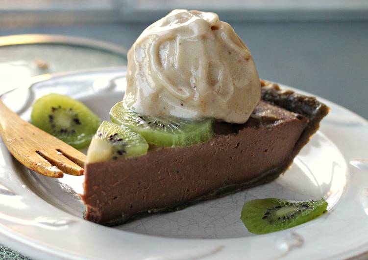 Recipe of Super Quick Homemade Kiwi Chocolate Fudge Cheesecake