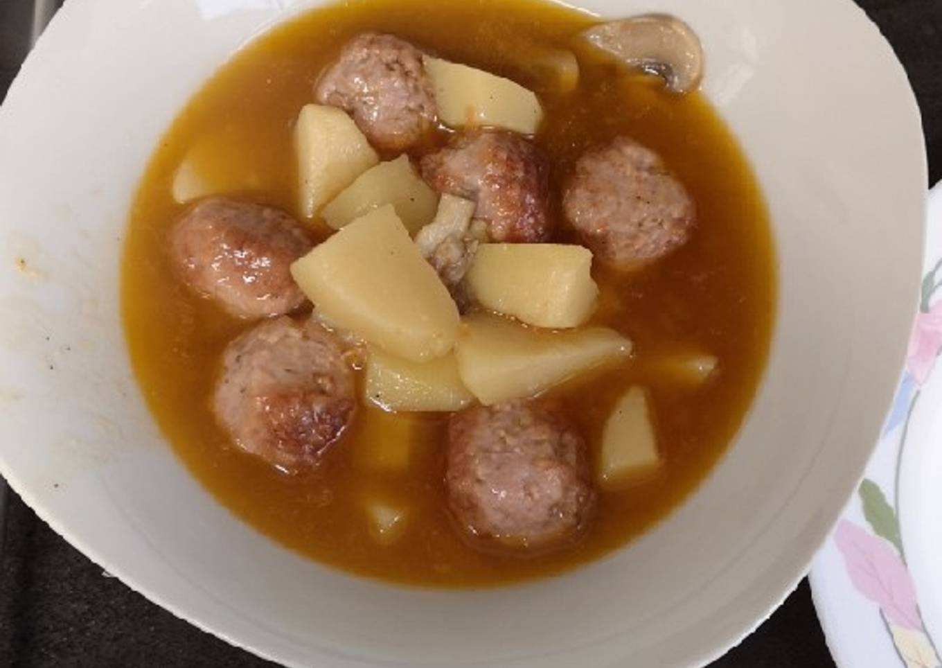Guisado de albóndigas