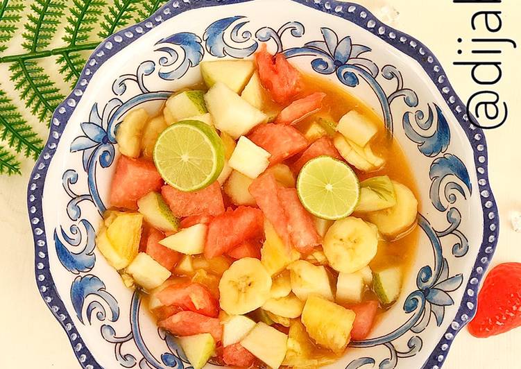 Simple Way to Prepare Super Quick Homemade Mixed fruit salad