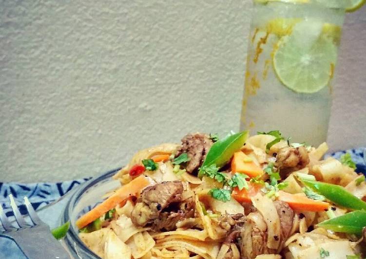 Pepper chicken Rice noodle