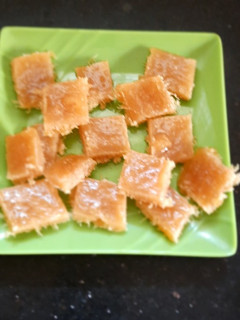 இஞ்சி மராப்பா(inji marappa recipe in tamil) செய்முறை முக்கிய புகைப்படம்