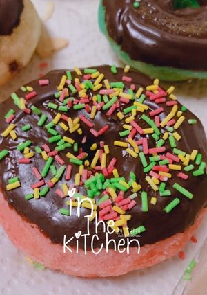 รูปของ โดนัทสีพลาสเทล 🍩💕💚💛💙