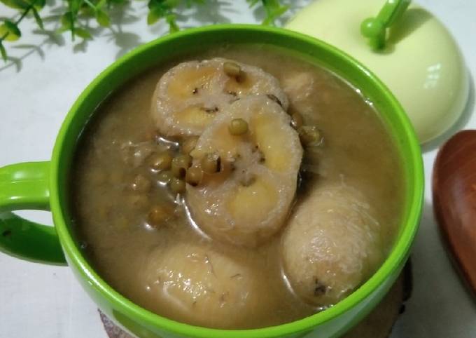 Kolak pisang kacang hijau