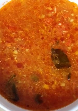 गरमगरम टोमॅटो सार (Tomato Saar Recipe In Marathi) रेसिपी चे मुख्य फोटो 