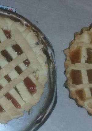 Una foto de Pastafrola de membrillo y dulce de leche para acompañar el mate😍