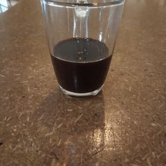 A picture of Chocolate syrup.