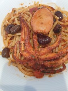 Foto di Spaghetti con sugo di polpetti