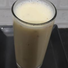 A picture of Saffron milk.