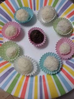 Una foto de Bolitas de coco