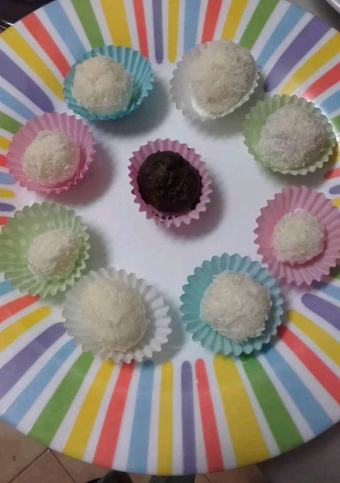 Una foto de Bolitas de coco