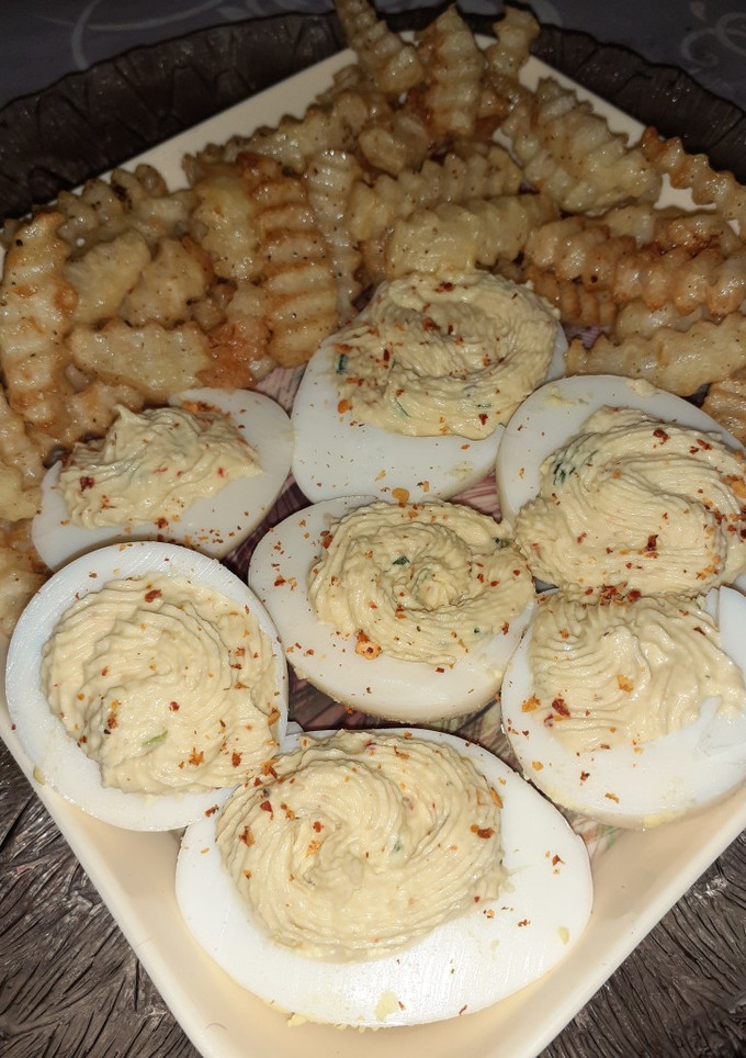 A picture of Deviled Mayo Eggs.