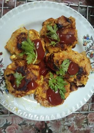 A picture of Papad  Paneer Cutlet.