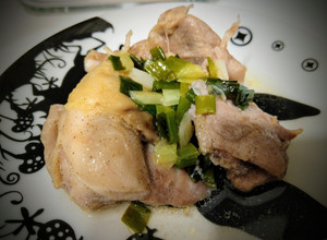 鹹水雞腿（電鍋簡易版） 的食譜成品照片