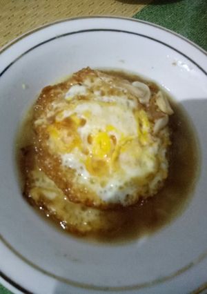 Foto resep Telur ceplok kuah asam yummy