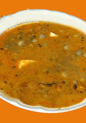 A picture of Dal makhani -Punjabi Style.